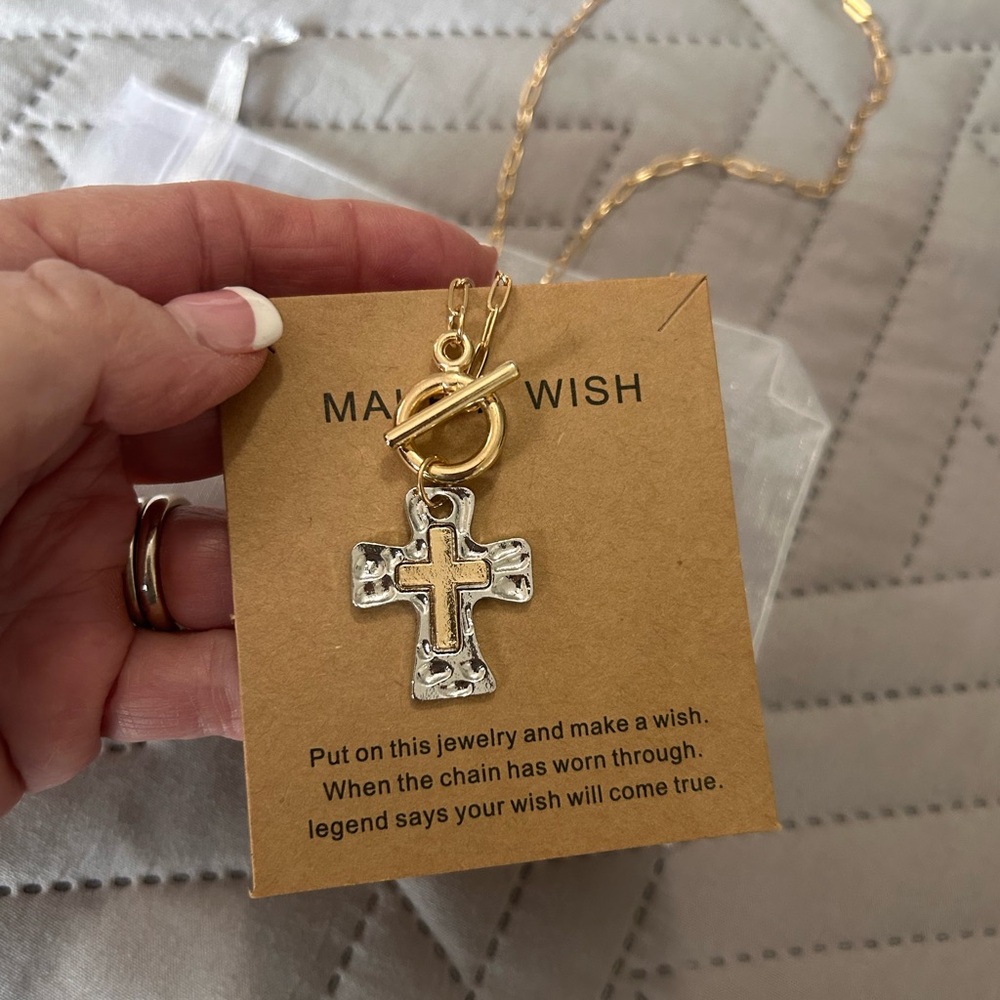 $3 💕5/$15 Gold and Silver Cross Pendant Necklace, Paper clip chain , NEW - Picture 3 of 5